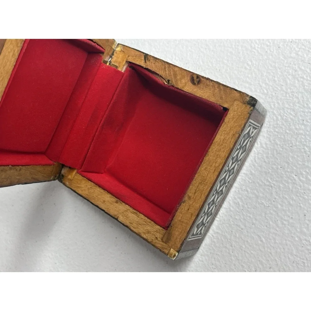 Vintage Inlaid Mother of Pearl Jewelry Trinket Wood Box‎ Square Egyptian